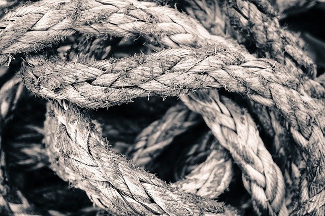 Imagem de uma corda simbolizando a polifonia.
